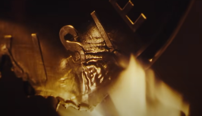 Розплавили чемпіонський трофей: європейський топ-клуб зробив пам'ятні подарунки фанатам, відео