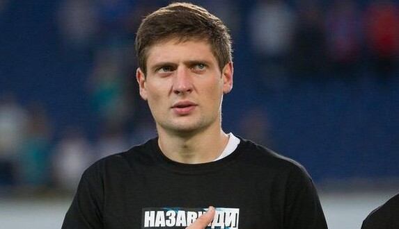 Хто його на*** випустив? Скандальний футболіст влаштував розбірки після гри з 