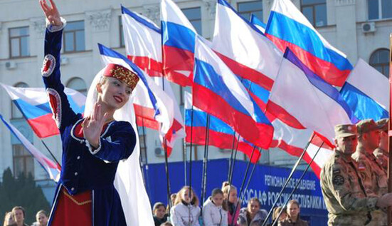 Щоб покарати Путіна за Крим і Донбас, достатньо одного рішення