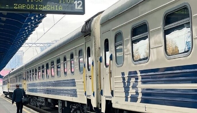 В Україні поїзди ходять із затримками через удари по залізниці