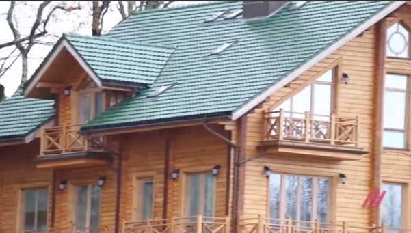 СМИ показали дом Януковича в Сочи