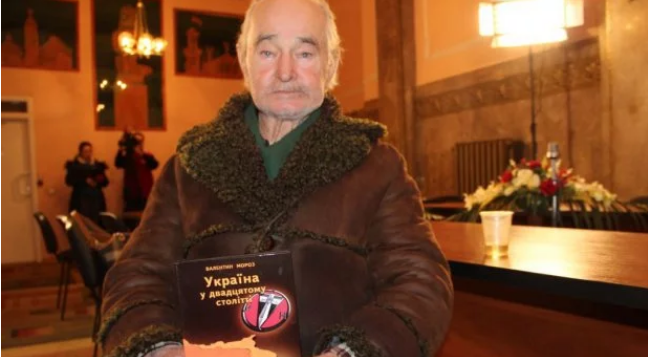 Во Львове скончался диссидент Валентин Мороз