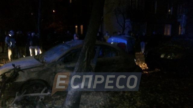 Взрыв в Киеве: совершено покушение на народного депутата Мосийчука Взрыв в Киеве: совершено покушение на народного депутата Мосийчука