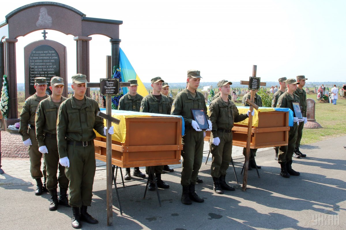 У Дніпрі встановили особи трьох загиблих під Іловайськом бійців АТО, їх перепоховають