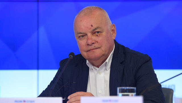 «Змінив імідж». Пропагандист Кисельов у Криму розбив обличчя