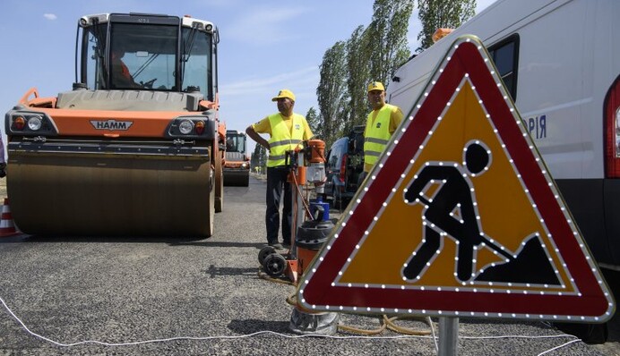 Стала известна реальная ситуация с ремонтом дорог в Украине: эксклюзивный документ