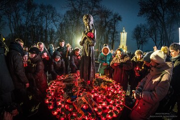 У Києві нагадали про злочин Москви і вшанували пам'ять жертв Голодомору: ексклюзивні фото