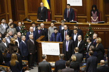 ​Порошенко ветировал запрет на отчуждение имущества за просроченные кредиты