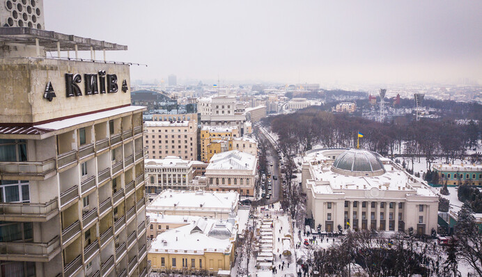 Засніжений Київ зняли з висоти пташиного польоту: ексклюзивні фото