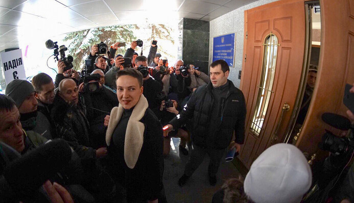 Савченко привели в СБУ: опубликованы фото