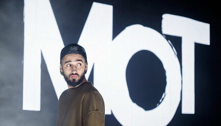 ​Известного российского артиста после концертов в Крыму не пустили в Украину