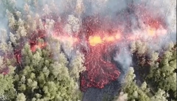 На Гавайях началось извержение вулкана: в сеть попали яркие фото и видео