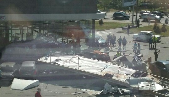 Грузовик устроил масштабное смертельное ДТП с десятком автомобилей в Днепре: опубликованы фото