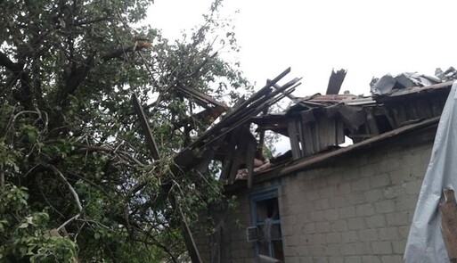Зруйновані будинки: в мережі з'явилися свіжі фото руйнувань після обстрілів бойовиків на Донбасі