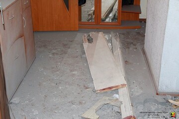 Бойовики знову обстріляли житлові будинки на Донбасі: з'явилися фото наслідків