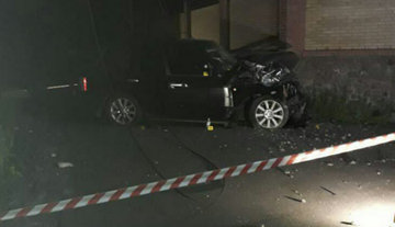 Розстріляли машину кримінального авторитета: з'явилися подробиці і фото з місця вбивства під Києвом