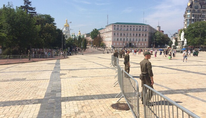 Проход запрещен: прессу не пустили на крестный ход в Киеве