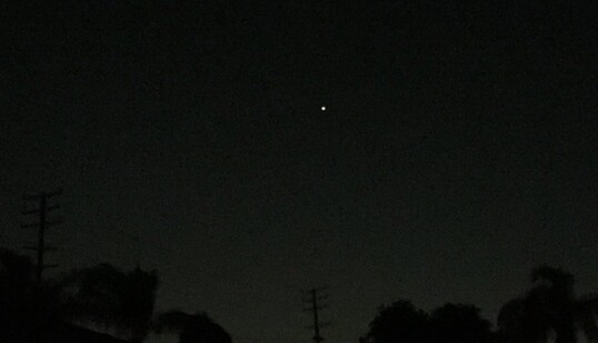 Марс максимально приблизился к Земле: в сети появились первые фото и видео