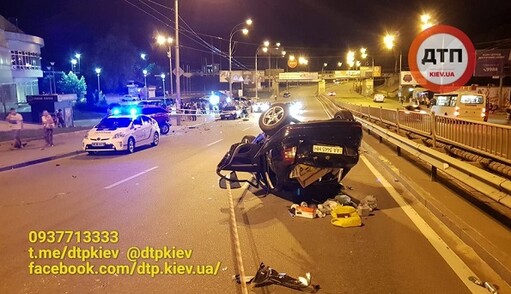 Жахлива ДТП з переворотом в Києві: з'явилися нові відео і дані про жертву