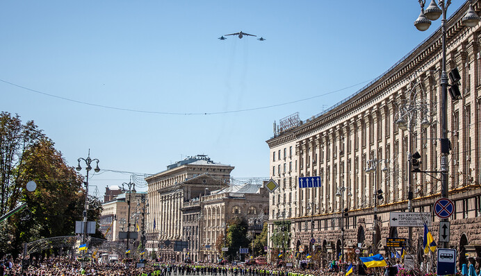 Нова зброя і нова армія: яскраві фото військового параду в Києві на День Незалежності