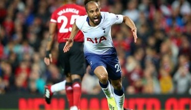 "Тоттенхэм" разгромил "Манчестер Юнайтед" в чемпионате Англии: видеообзор