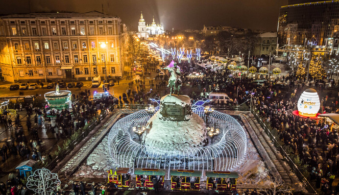 Открытие главной елки Украины: появилось яркое видео, снятое с высоты птичьего полета