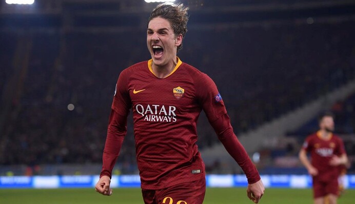 "Волки" в феерическом матче победили "драконов" в Лиге чемпионов: видеообзор