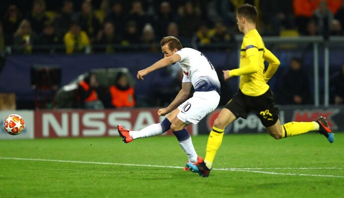 "Тоттенхэм" всухую "вынес" топ-команду Германии из Лиги чемпионов: видеообзор