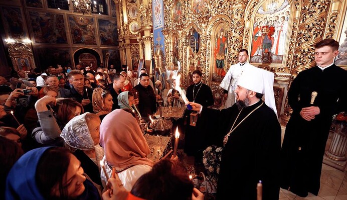 Українці святкують Воскресіння Христове: повне відео богослужіння у Михайлівському соборі