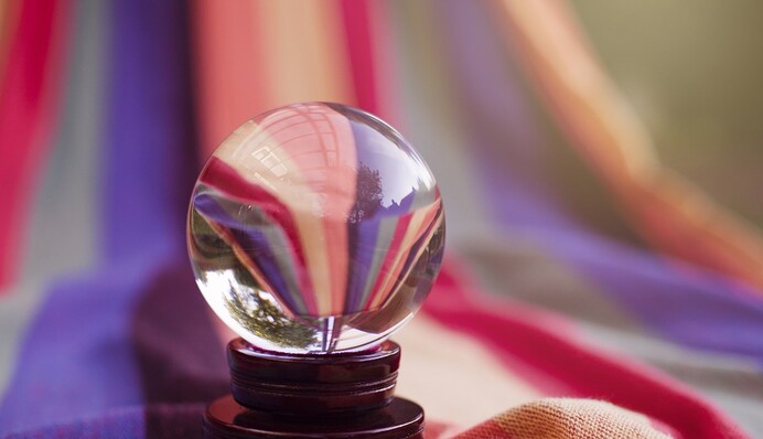 Сложные испытания и романтические драмы: астрологический прогноз на неделю для всех знаков Зодиака