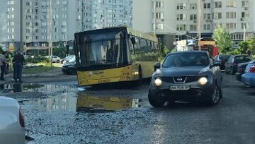 Бігли від переслідувань: на кордоні з Росією затримали сімейну пару, відео