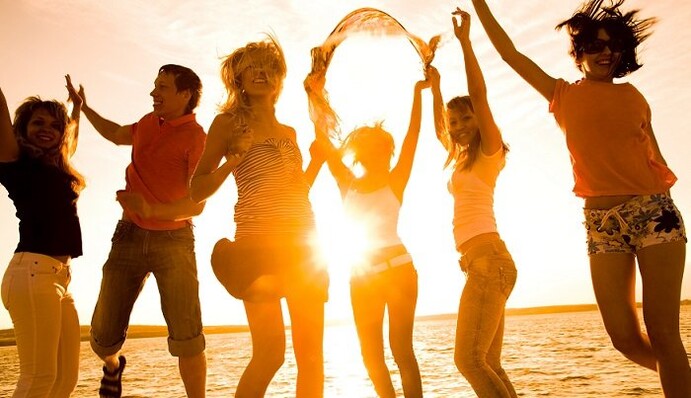 День молоді України: найкращі вірші, смс та привітання в фото та відео