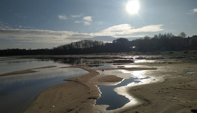 Ужасающие фото жемчужины Украины: появилось новое объяснение экологической беды на Волыни