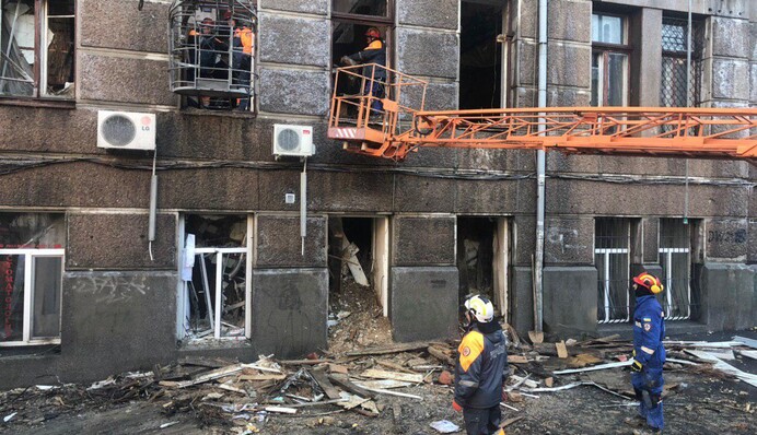 Что происходит на месте смертельного пожара в Одессе: свежие фото и видео