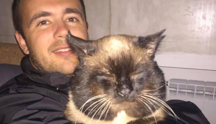 Под Черниговом попрощались с бортпроводником сбитого самолета МАУ в Иране: фото и видео