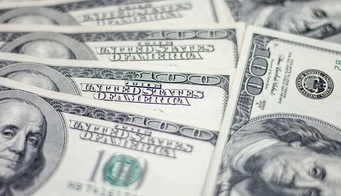 Нацбанк різко змінив курс долара: що відбувається з валютою в Україні
