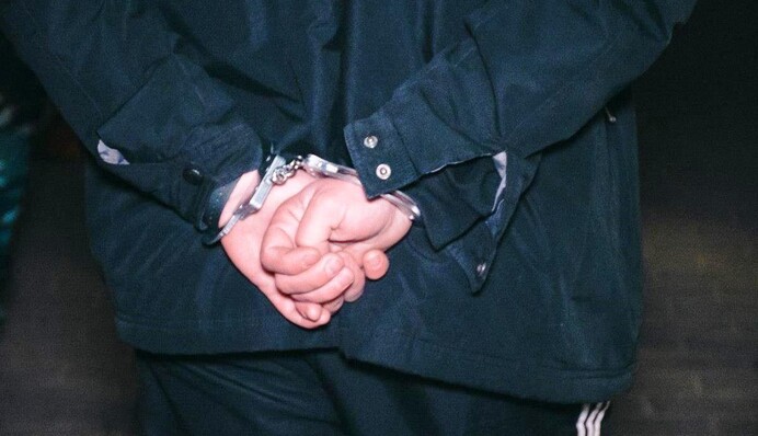 Житель Киева устроил стрельбу под супермаркетом: видео и фото с места ЧП