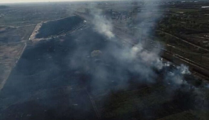 На Закарпатті сталася масштабна пожежа на залізниці: відео з висоти