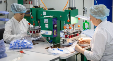 Україна по захворюваності на коронавірус повторює сценарій однієї з країн ЄС: подробиці