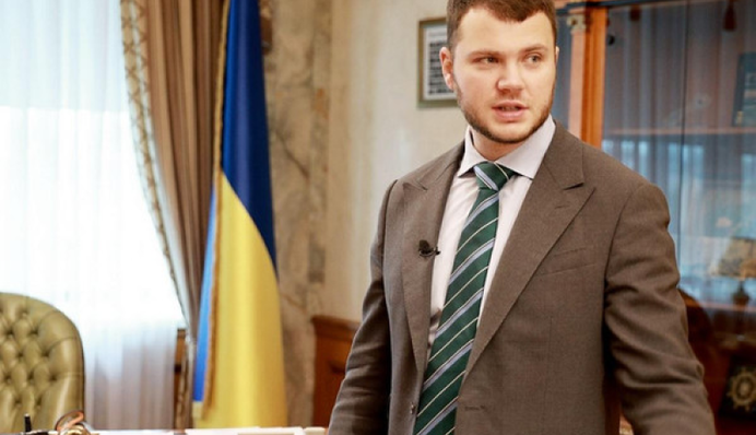 Министр инфраструктуры Криклий не пускает в Украину более 300 украинцев из ОАЭ - экс-нардеп
