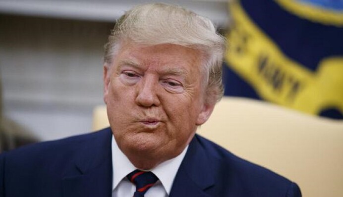 Може навіть вбити: Трамп розповів, яким препаратом рятується від коронавірусу