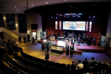 В США прощаются с Джорджем Флойдом, убитым полицейскими: фото и видео