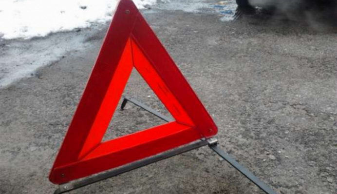 ДТП з бійкою, стріляниною та крадіжкою: в мережі показали відео епічного інциденту в Києві