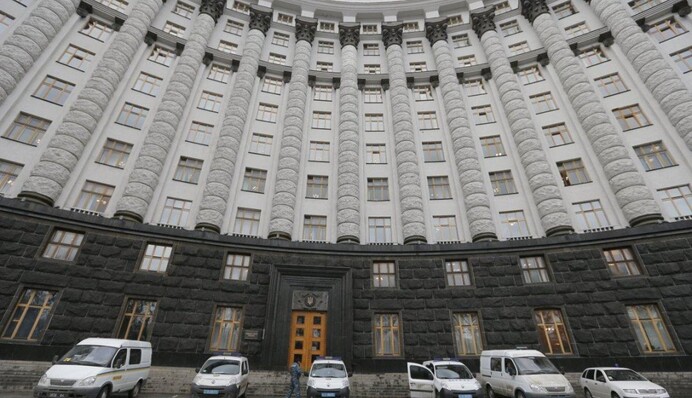 Украина разрешила въезд туристам из 4 стран, на очереди еще 5: инфографика