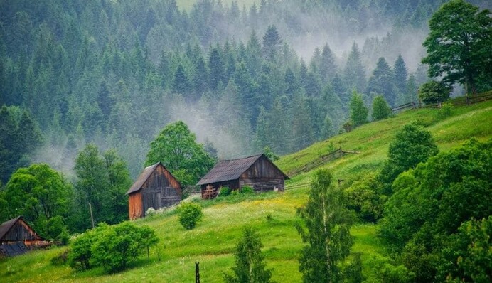 ТОП-5 мест для идеального летнего отдыха в Украине: как добраться и сколько стоит жилье