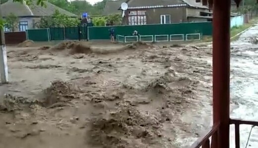 Це катастрофа для людей: опубліковано моторошні фото і відео потопу під Одесою