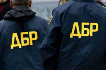 В Одессе чиновников подозревают в масштабной "схеме" с бесплатными учебниками: фото обысков