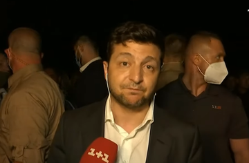 Зеленский прилетел в зону бедствия на Прикарпатье и поделился впечатлениями: видео