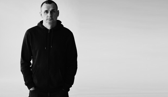 Михайло Подоляк публічно образив Сенцова: хто він і що сталося