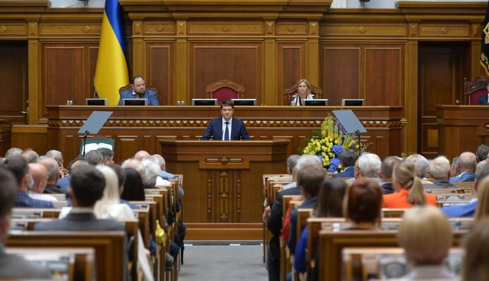 Рада зменшила кількість районів в Україні